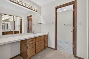 11644 Brookwood Dr, Orland Park, IL 60467 - Photo 20