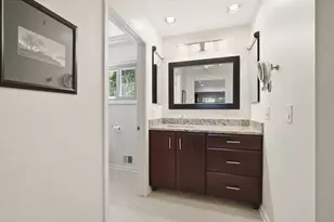301 Earls Ct, Deerfield, IL 60015 - Photo 20