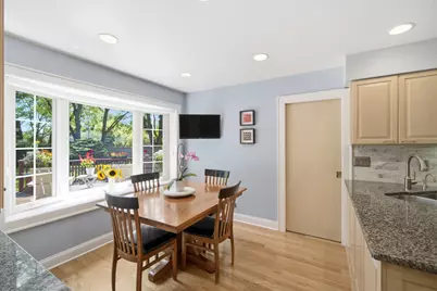 301 Earls Court, Deerfield, IL 60015 - Photo 14