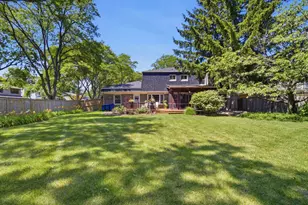 301 Earls Ct, Deerfield, IL 60015 - Photo 34