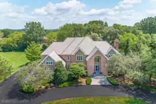 1500 MacAlpin Cir, Inverness, IL 60010 - Photo 4