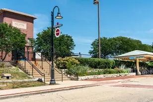 233 W Wood St, Palatine, IL 60067 - Photo 46