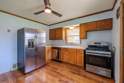9308 S Troy Avenue, Evergreen Park, IL 60805 - Photo 14