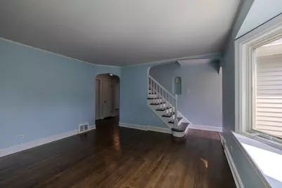 9308 S Troy Avenue, Evergreen Park, IL 60805 - Photo 12