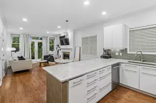2629 N Dayton St, Chicago, IL 60614 - Photo 8