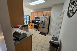 494 Vaughn Cir, Aurora, IL 60502 - Photo 4