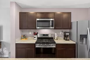 844 Briar Gln Ct, Hampshire, IL 60140 - Photo 4