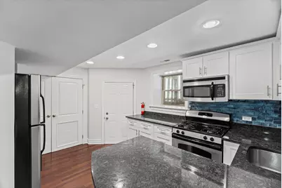 1918 W Cullom Avenue #G, Chicago, IL 60613 - Photo 2