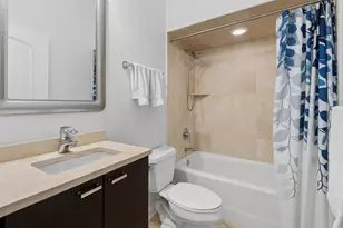 4717 N Clark St, Chicago, IL 60640 - Photo 16