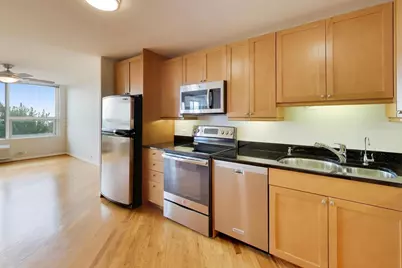 5733 N Sheridan Road #6C, Chicago, IL 60660 - Photo 10