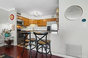6033 N Sheridan Rd, Chicago, IL 60660 - Photo 10