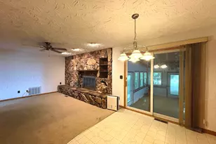 1724 Highland Pl, Streator, IL 61364 - Photo 10