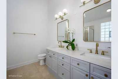 1912 N Hoyne Avenue, Chicago, IL 60647 - Photo 22