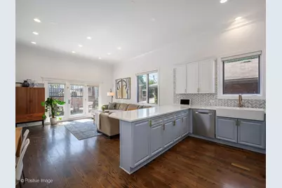 1912 N Hoyne Avenue, Chicago, IL 60647 - Photo 10