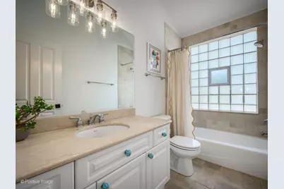 1912 N Hoyne Avenue, Chicago, IL 60647 - Photo 20