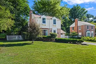 [Address not provided], Libertyville, IL 60048 - Photo 1