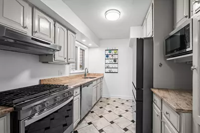 [Address not provided], Libertyville, IL 60048 - Photo 8