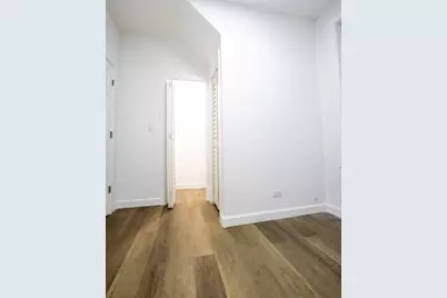 8739 S Colfax Avenue #1, Chicago, IL 60617 - Photo 6