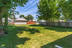 529 E Timber St, Pontiac, IL 61764 - Photo 32