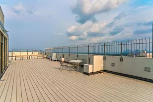 5455 N Sheridan Rd, Chicago, IL 60640 - Photo 18