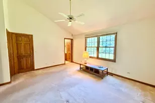1024 Burke Ct, Naperville, IL 60563 - Photo 24