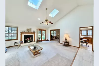 1024 Burke Court, Naperville, IL 60563 - Photo 4
