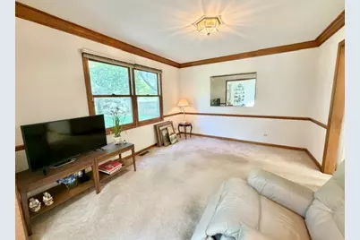 1024 Burke Court, Naperville, IL 60563 - Photo 8