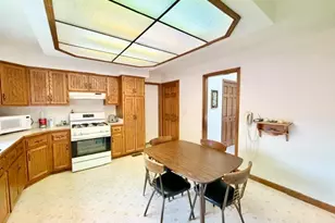 1024 Burke Ct, Naperville, IL 60563 - Photo 12