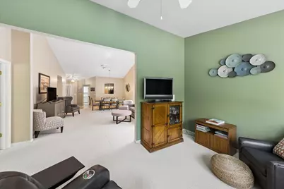 604 S Curran Road, Round Lake, IL 60073 - Photo 8