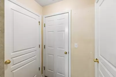 604 S Curran Road, Round Lake, IL 60073 - Photo 14