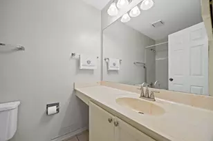 124 White Birch Ln, Westmont, IL 60559 - Photo 12
