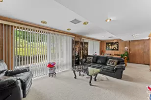 9055 Kenton Ave, Skokie, IL 60076 - Photo 14