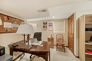 1725 Monmouth Pl, Downers Grove, IL 60516 - Photo 24