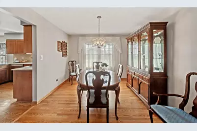 1725 Monmouth Place, Downers Grove, IL 60516 - Photo 6