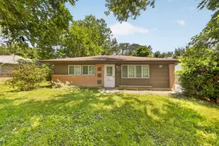 415 Shabbona Dr, Park Forest, IL 60466 - Photo 1