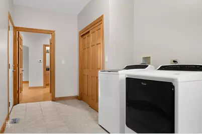 1017 E Red Oak Street, Addison, IL 60101 - Photo 22