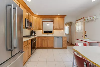 387 Woodlane Court, Wood Dale, IL 60191 - Photo 8