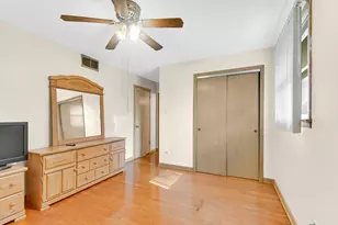 1219 Damico Dr, Chicago Heights, IL 60411 - Photo 8