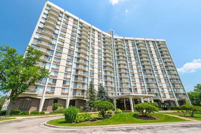 40 N Tower Road N #6N, Oak Brook, IL 60523 - Photo 2