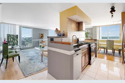 40 N Tower Road N #6N, Oak Brook, IL 60523 - Photo 8