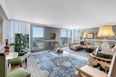 40 N Tower Road N #6N, Oak Brook, IL 60523 - Photo 4