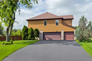 21203 Old N Church Rd, Frankfort, IL 60423 - Photo 2