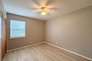 2615 Oakshire Ct, Aurora, IL 60502 - Photo 10