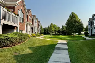 2953 Madison Dr, Naperville, IL 60564 - Photo 2