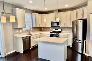 2953 Madison Dr, Naperville, IL 60564 - Photo 6