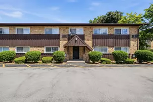 4439 Arbor Cir, Downers Grove, IL 60515 - Photo 2