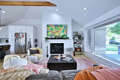 4944 Jarvis Avenue, Skokie, IL 60077 - Photo 4