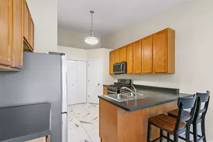 755 Meridian Ct, Dekalb, IL 60115 - Photo 14