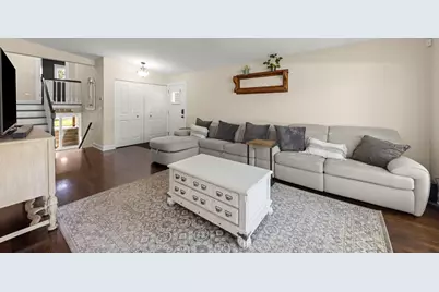 15W621 Diversey Avenue, Elmhurst, IL 60126 - Photo 4