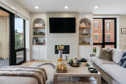 1300 N Cleaver Street #2, Chicago, IL 60642 - Photo 2